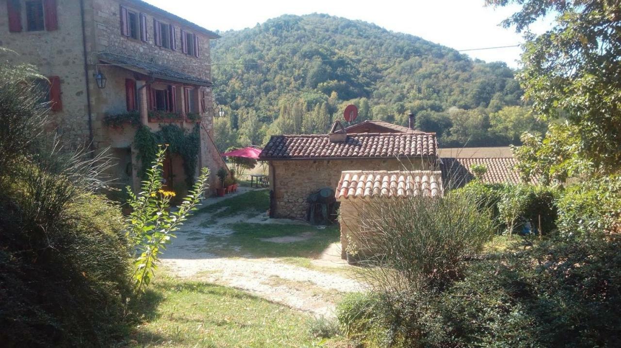 Bed and Breakfast Tana del Tasso San Secondo Esterno foto